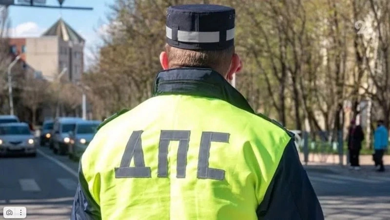 Сход селя заблокировал движение транспорта на трассе в Новоселицком округе