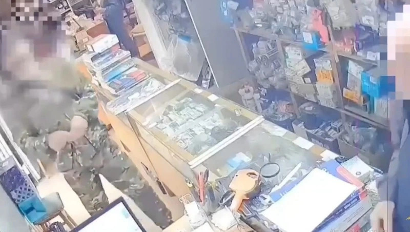 Рецидивист показал пятигорчанину процесс проверки купюр и украл 35 тыс. рублей