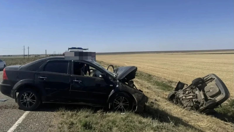 Водитель легковушки погиб на Ставрополье после опрокидывания машины