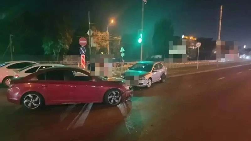 Школьница попала в реанимацию после ДТП с иномарками в Ставрополе