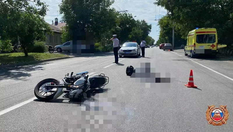 21-летняя мотоциклистка выехала на встречную полосу и разбилась в Ставрополе