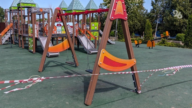 Девочке, на которую упала часть качели в Ипатове, выплатили 80 тыс. рублей