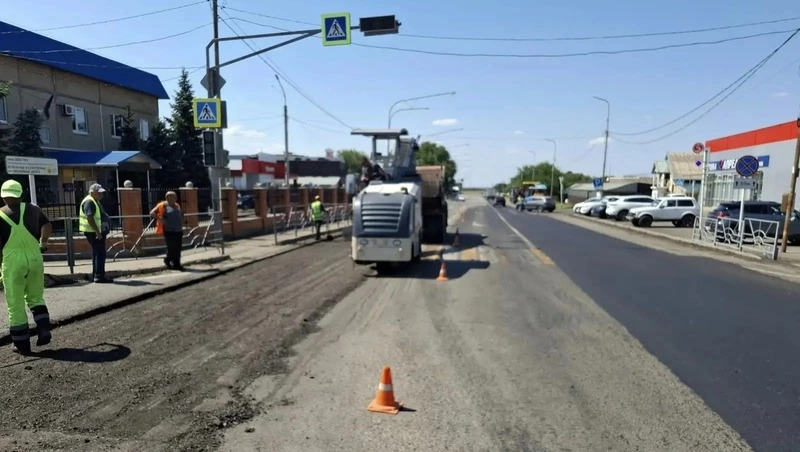 На трассе Ставрополья оперативно залатали ямы по поручению губернатора