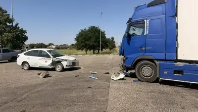 Пациент скорой помощи скончался в ДТП, когда его везли после другой аварии