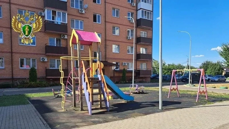 Площадку в Георгиевском округе отремонтировали по требованию прокуратуры