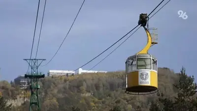 В Кисловодске из-за сильного ветра временно закрыли канатную дорогу
