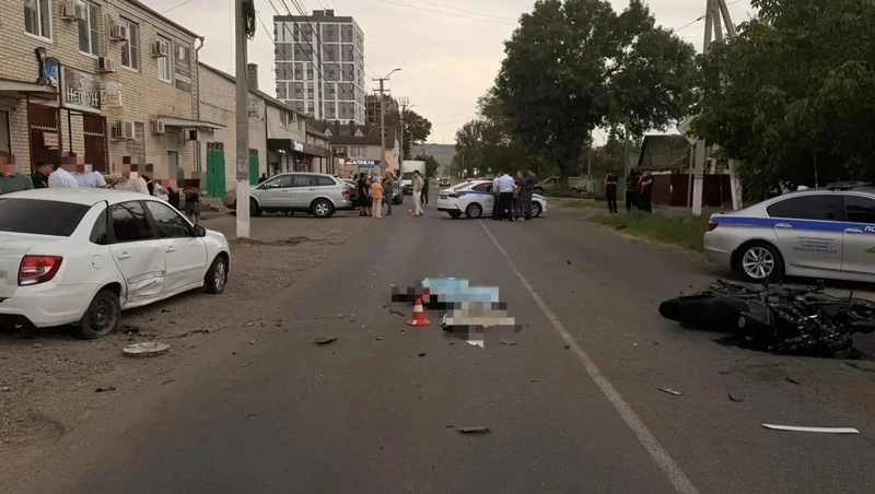Мотоциклиста насмерть сбила «Лада» при повороте налево в Невинномысске