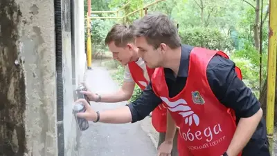 Более 500 незаконных надписей закрасили в Ставрополе
