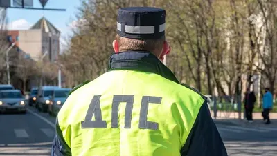 На Ставрополье ловят таксистов без специальных обозначений на машинах и ТО