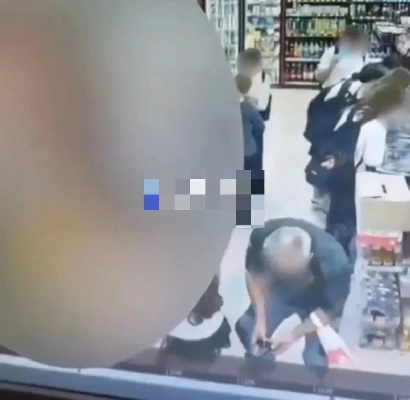 В Предгорном округе задержали мужчину, фотографировавшего школьницу