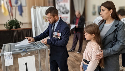 Шпаковский округ: депутат Сергей Семёнов проголосовал на участке №1228