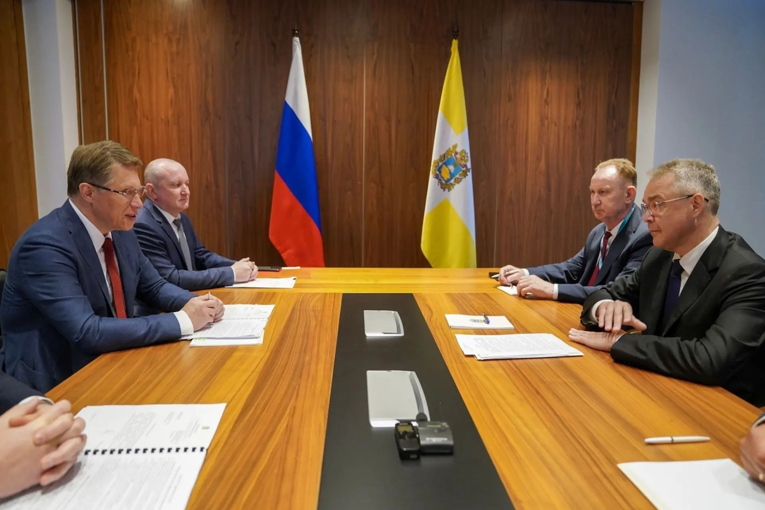 Владимиров с Мурашко обсудили развитие здравоохранения на Ставрополье