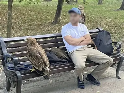 В Курортном парке Ессентуков у нелегальных фотографов забрали орлов