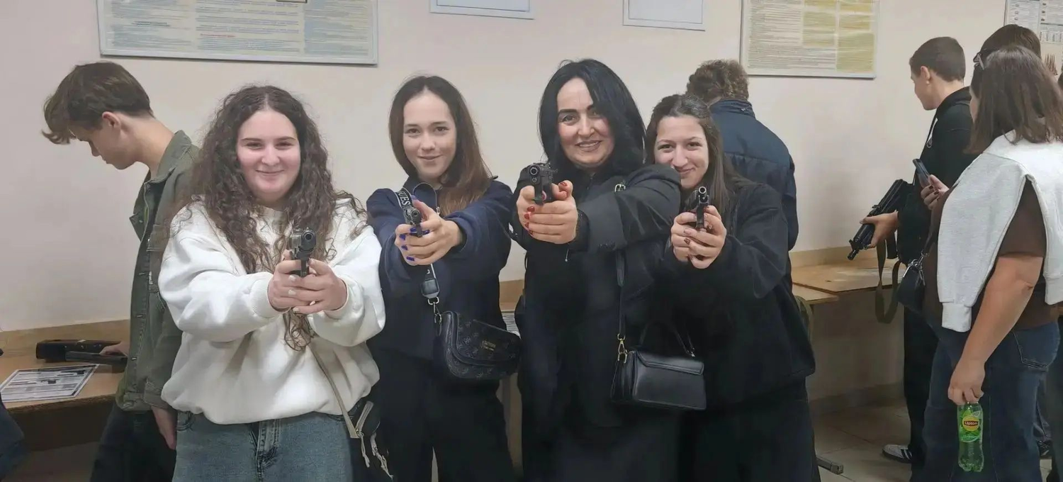 Михайловск: школьники 8 «Г» на Дне открытых дверей в Ставрополе