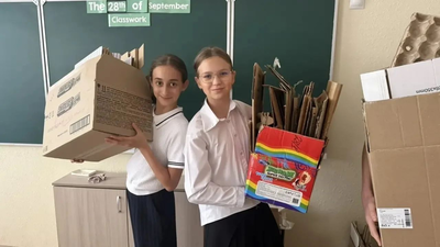 Михайловск: ученики 6Е собрали макулатуру и помогли природе