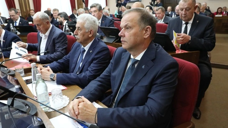 В Думе Ставропольского края нового созыва назвали имена глав комитетов