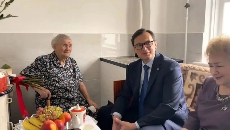 Столетняя жительница Кисловодска получила поздравление президента России и мэра