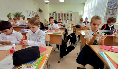 В Михайловске в школе №25 представили объёмную осеннюю аппликацию