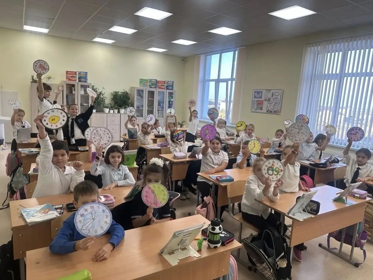 Урок математики во 2 «Б»: открываем тайну времени!