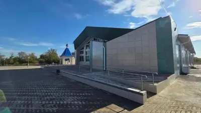 Входную группу Дома культуры отремонтировали в Андроповском округе