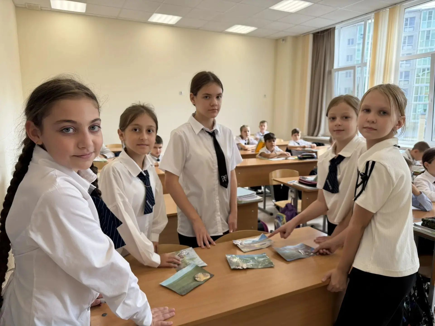 Михайловск: четвероклассники представили проекты «Равнины страны» в школе №25