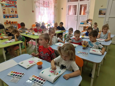 Михайловск: в детском саду №34 детей знакомят с хохломой