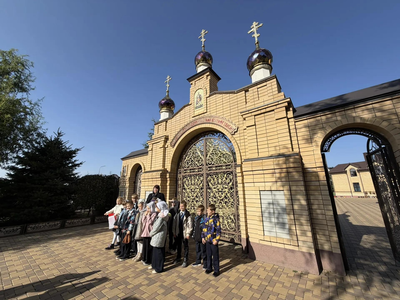Экскурсия для школьников в храме Артемия Михайловска