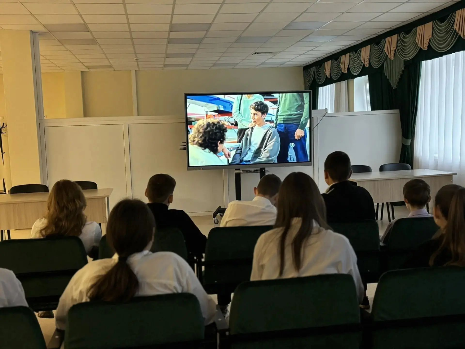 Кинопоказ для школьников в Михайловске: фильм о рисках вовлечения