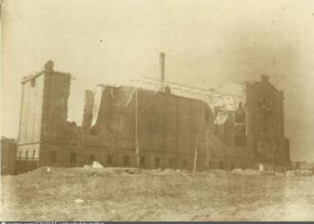 Общий вид разрушенного здания мельзавода №4