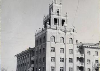 Административное здание ул. Ленина, пр. Ворошилова
