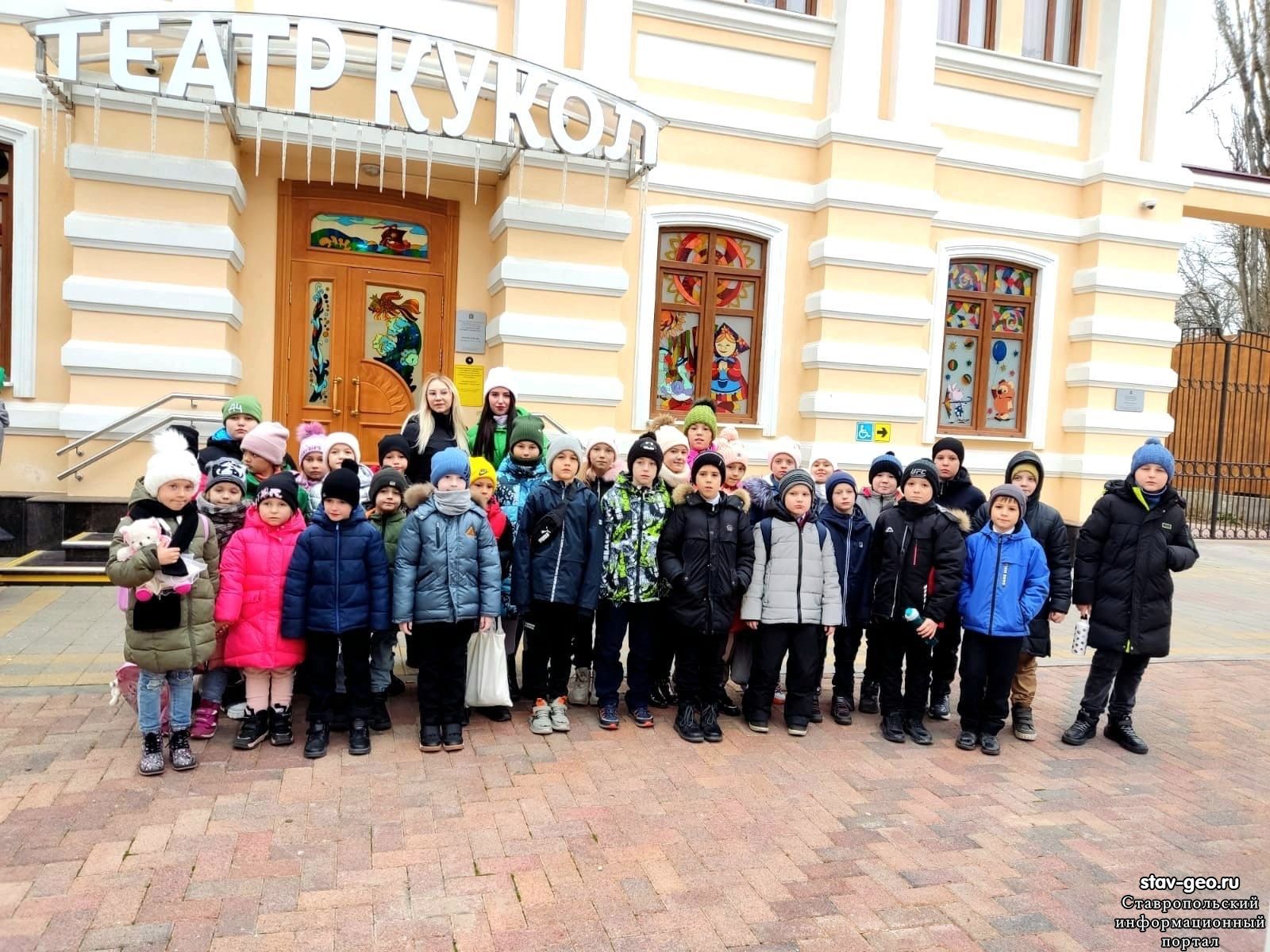 Посетили Ставропольский краевой кукольный театр.