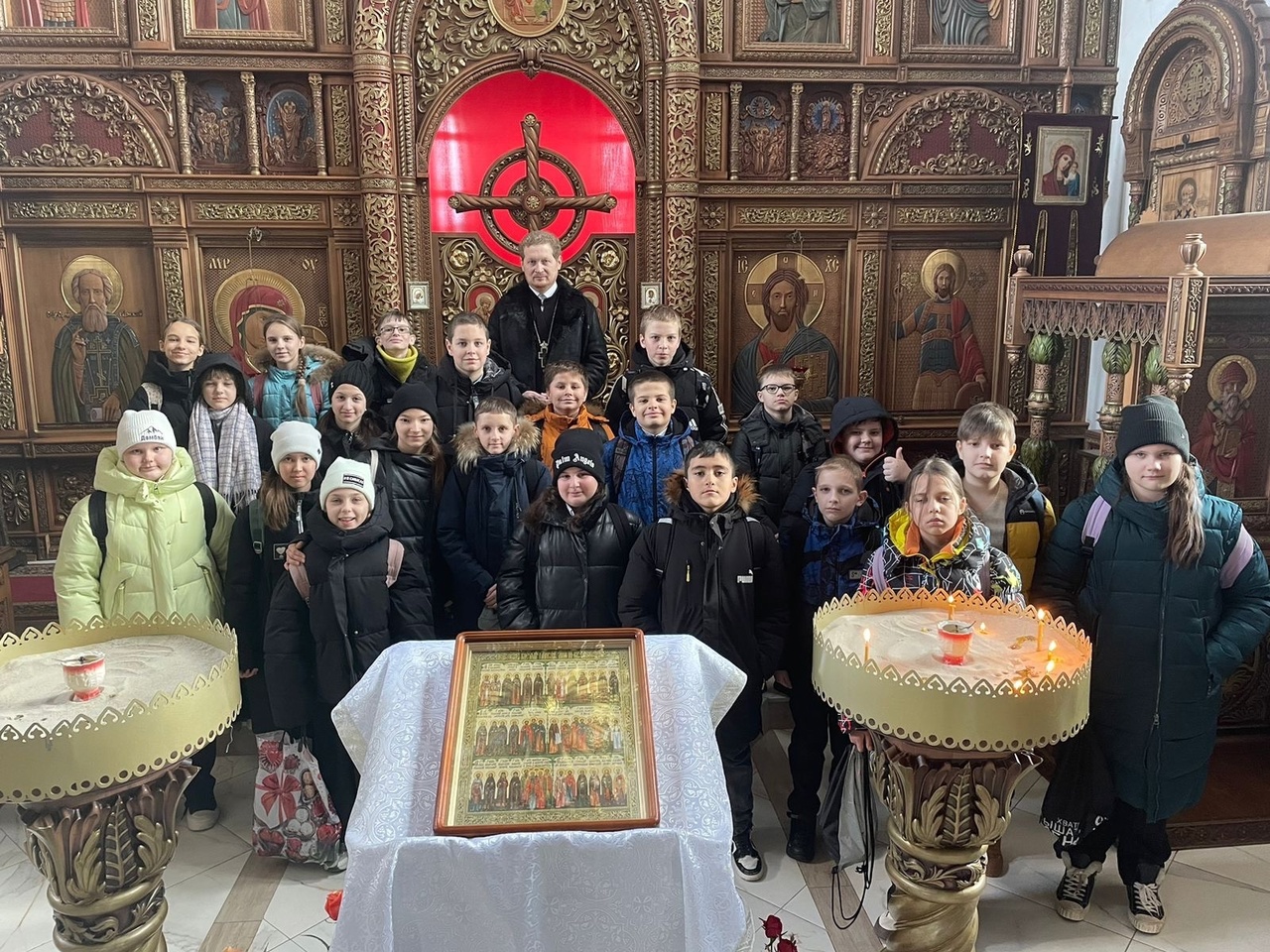 Обучающиеся МБОУ СОШ № 20 посетили храм Святого великомученика Артемия города Михайловска