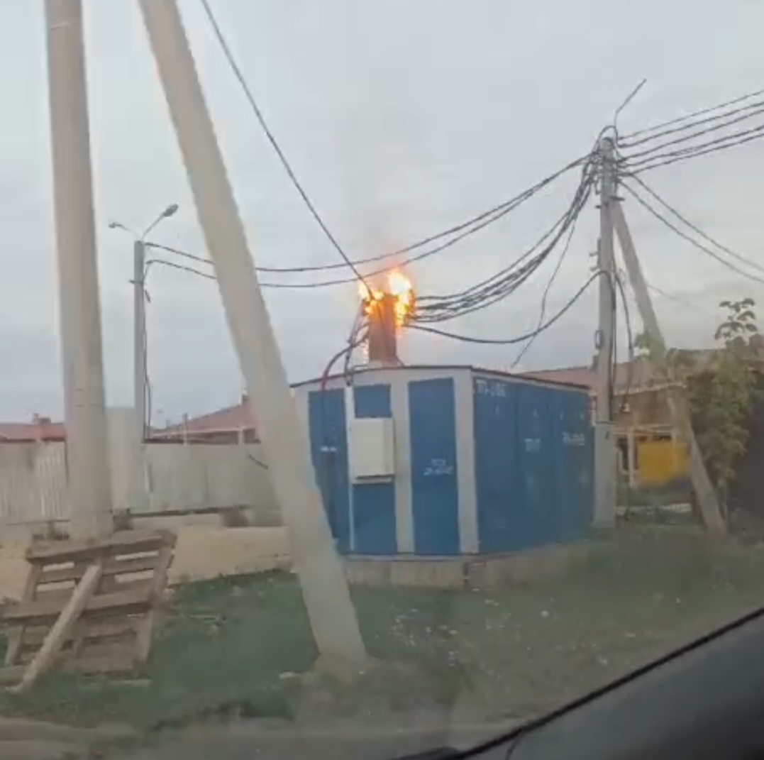 Ночью в районе «Гармония» в Михайловске сгорел трансформатор
